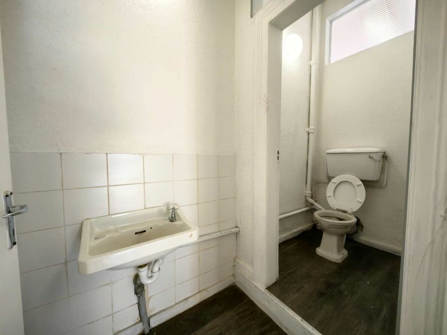 To Let commercial Property for Rent in Wynberg Western Cape